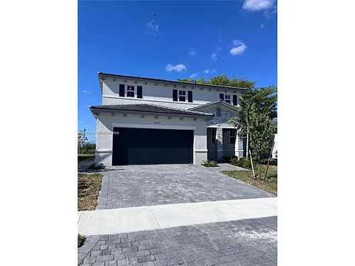 18600 SW 136th Ct Photo 1