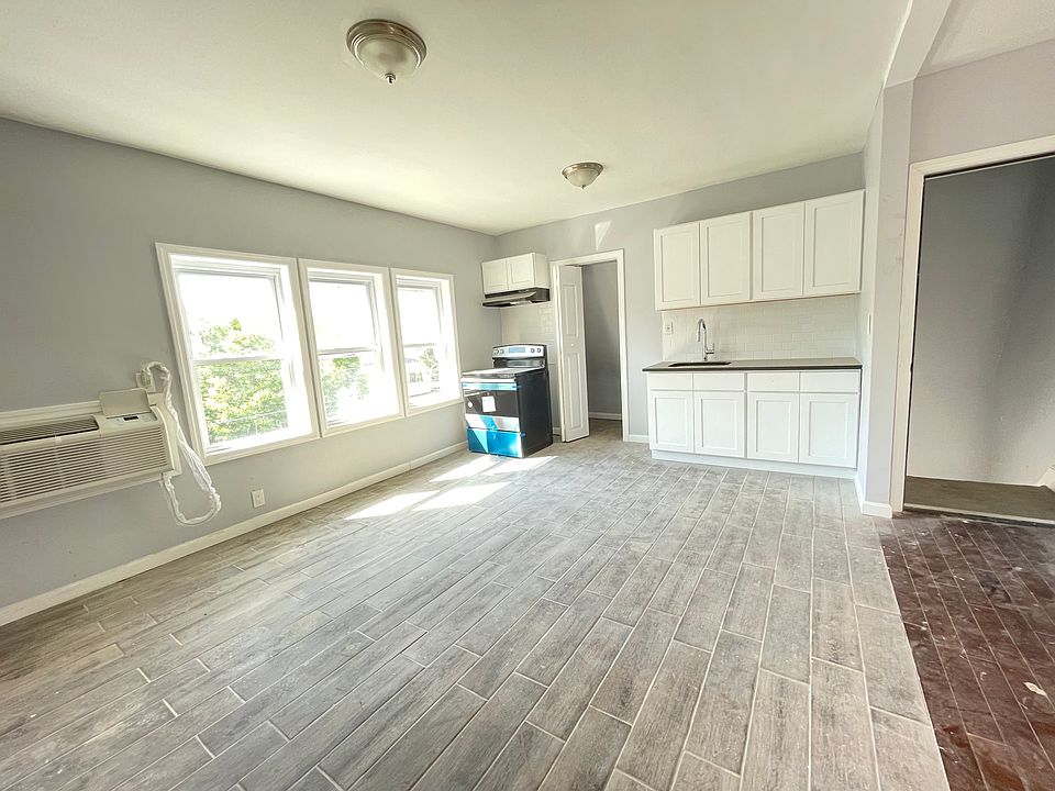 1st image of 233 N 11th St #3E
