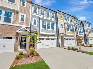 10044 Secluded Garden Dr, Apex, NC 27523
