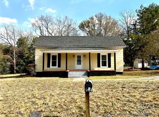 2003 Burnett Ave, Fayetteville, NC 28306