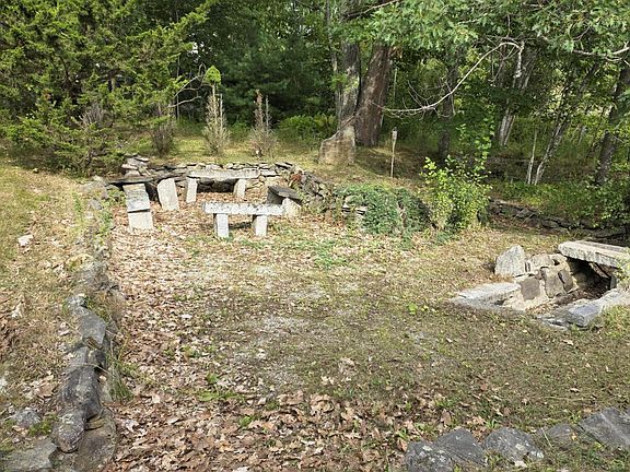 5th image of 67 Patterson Hill Road
