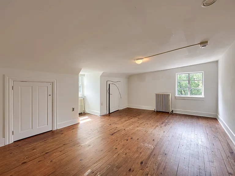 240 E Frederick St #2 — Photo 21