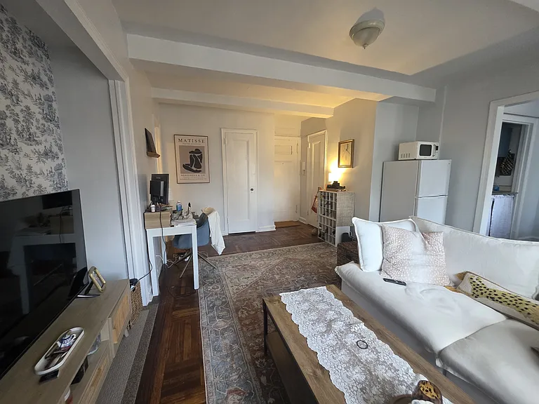 320 E 42nd St #2906 — Photo 7