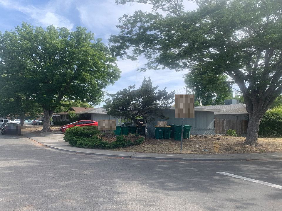 2nd image of 6704-6708 N El Dorado St