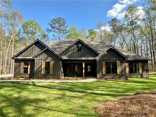 750 Lee Road 462, Valley, AL 36854