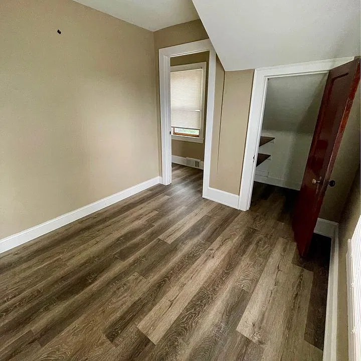 222 Maple St #2