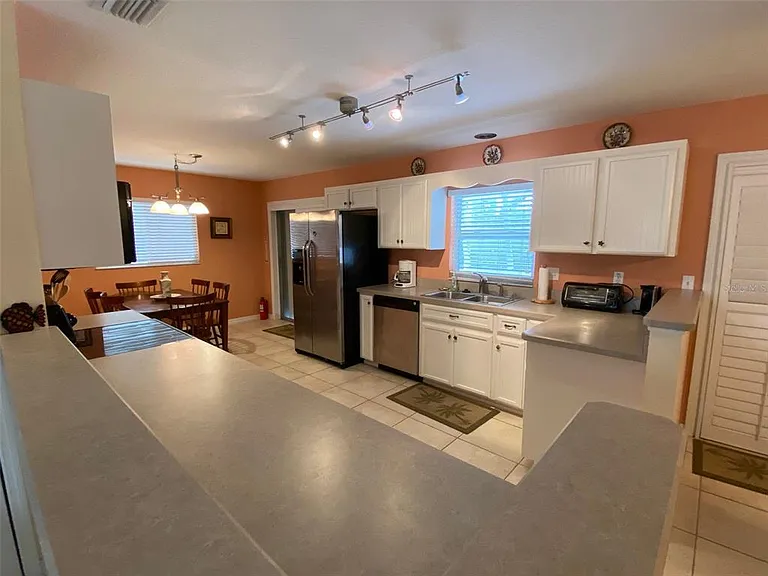 1808 N Peninsula Ave — Photo 5