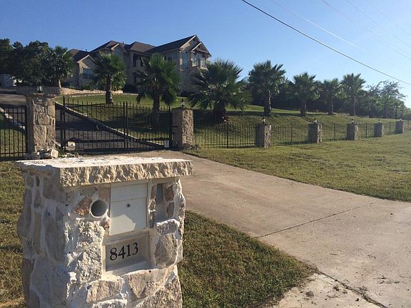 Mailbox and front of house