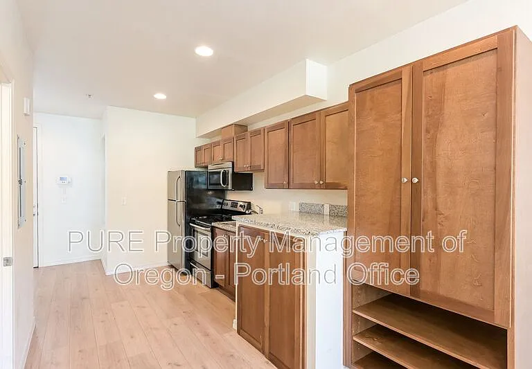 5490 SE Milwaukie Ave #105 — Photo 8