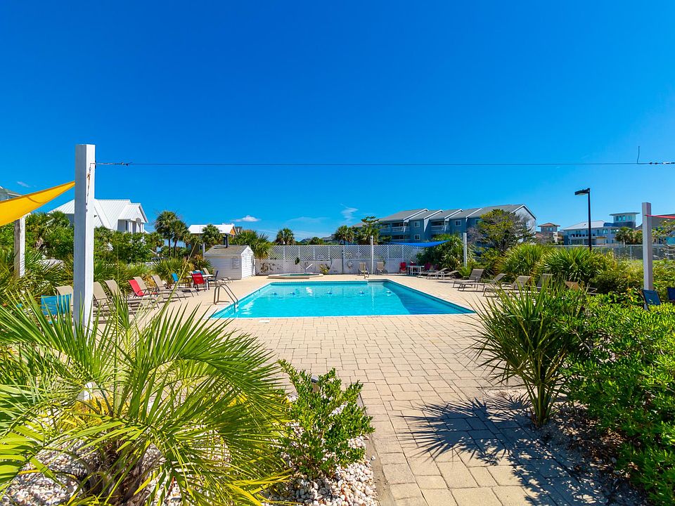 Seasonal pool and spa