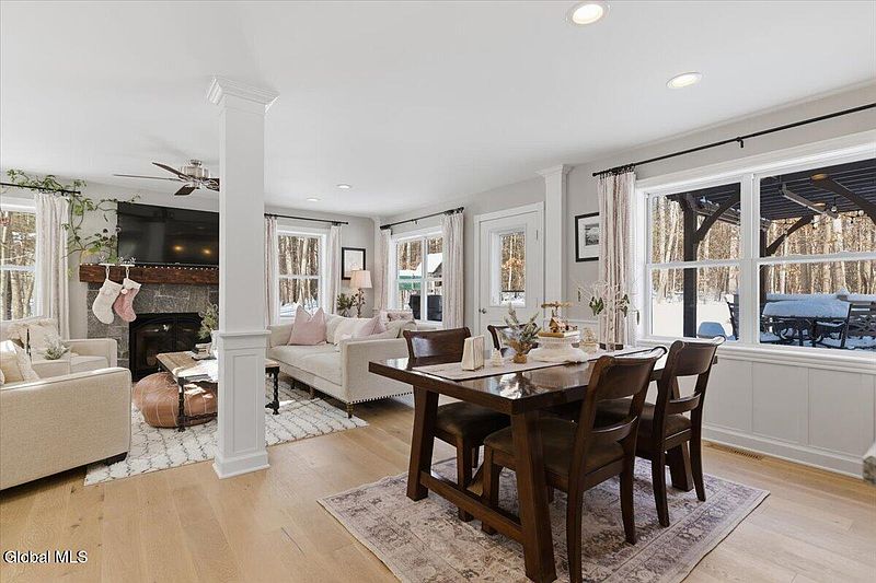4th image of 4 White Birch Lane