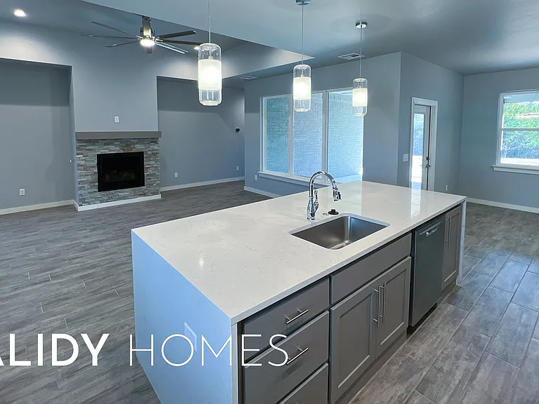 17640 Natalie Ct — Photo 15