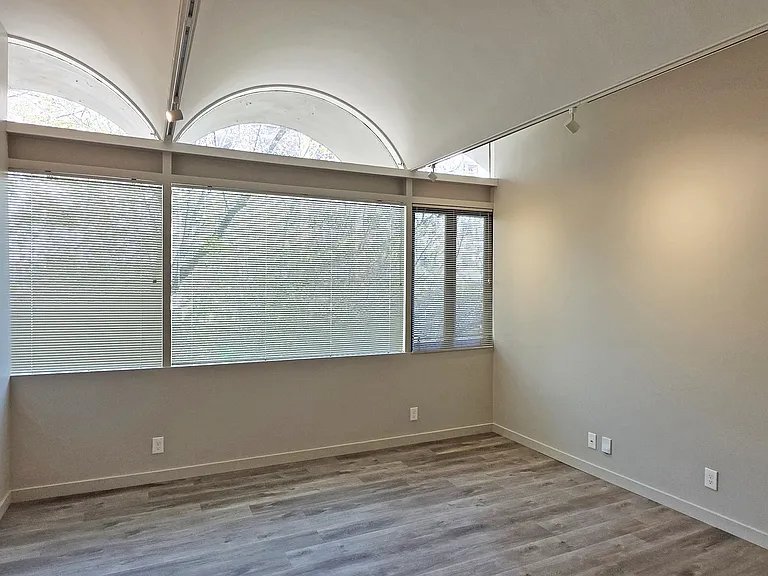 2716 N St #302 — Photo 8