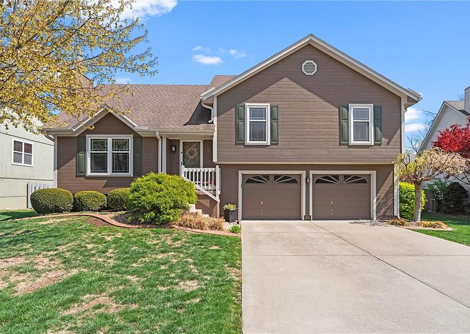 341 NE Dreamweaver Ave, Lees Summit, MO 64086 | Zillow