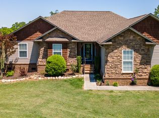 2414 Whisper Creek Dr, Friendsville, TN 37737