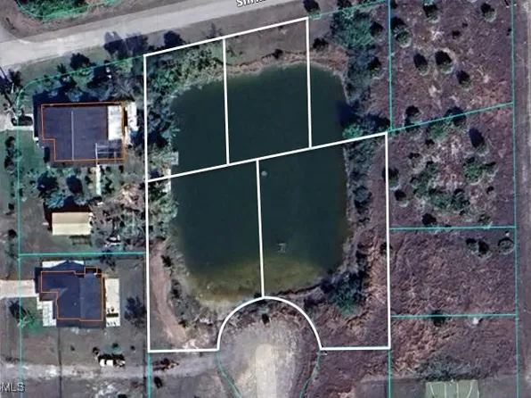 715 Shrine St, Lehigh Acres, FL 33972