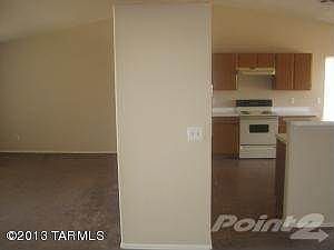 Pic of den and kitchen