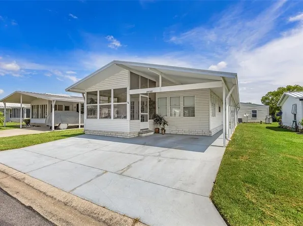 34145 Estates Ln, Wesley Chapel, FL 33543