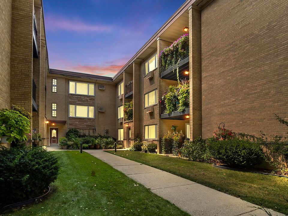 1st image of 3552 N Oleander Ave APT 104