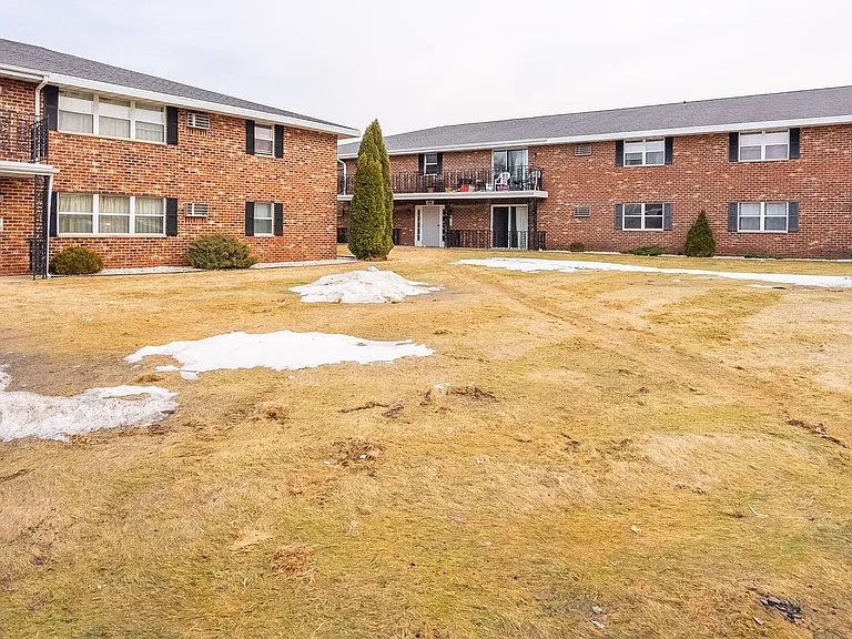 Meadow View East — Photo 66