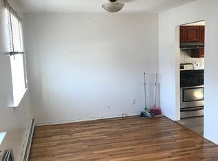 4246 157th St FLOOR 2, Flushing, NY 11355