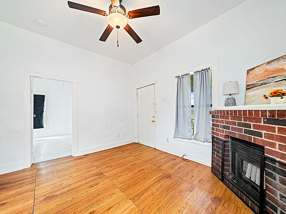 4th image of 2245 Comanche St #A