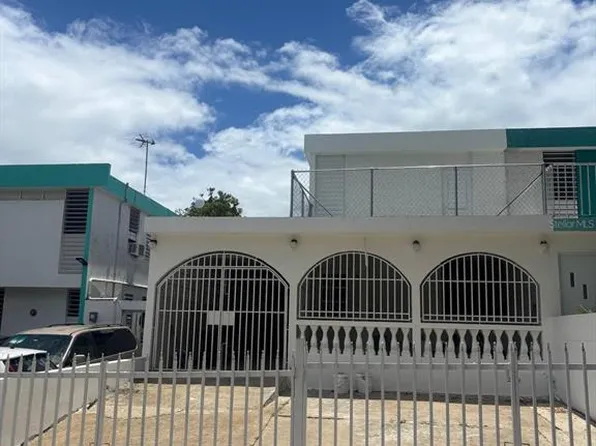 12 Urb Interamericana Ave #10, Trujillo Alto, PR 00976