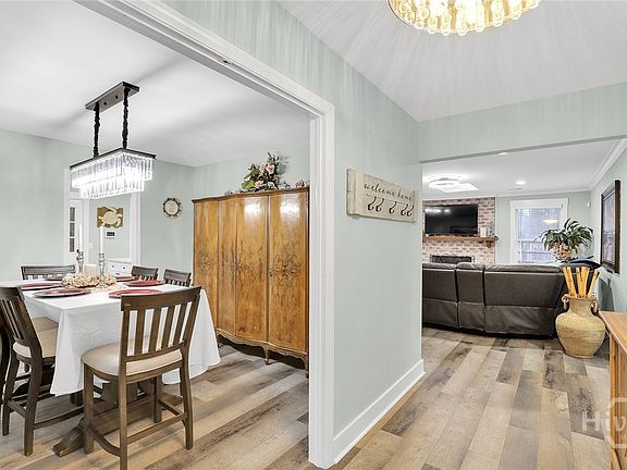 4th image of 206 Hillary Road