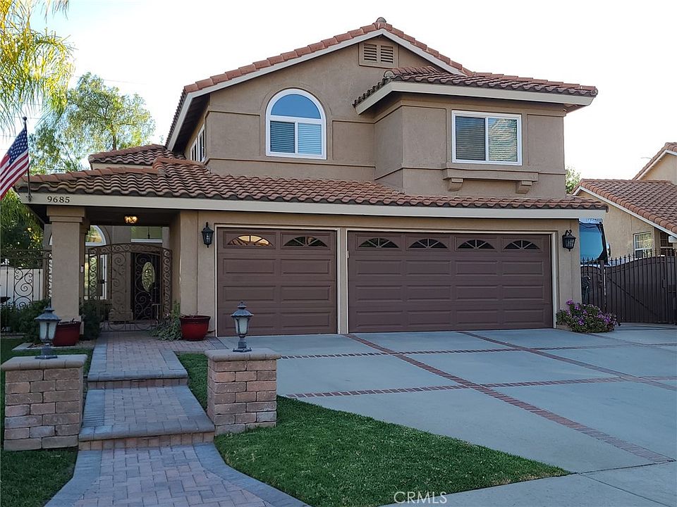 1st image of 9685 Pebble Brook Dr