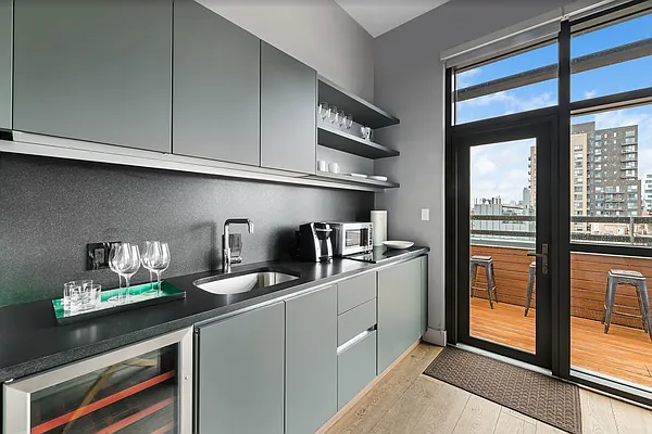 Rented by REAL New York | media 3