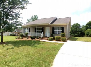 8833 Reedy Creek Rd, Charlotte, NC 28215