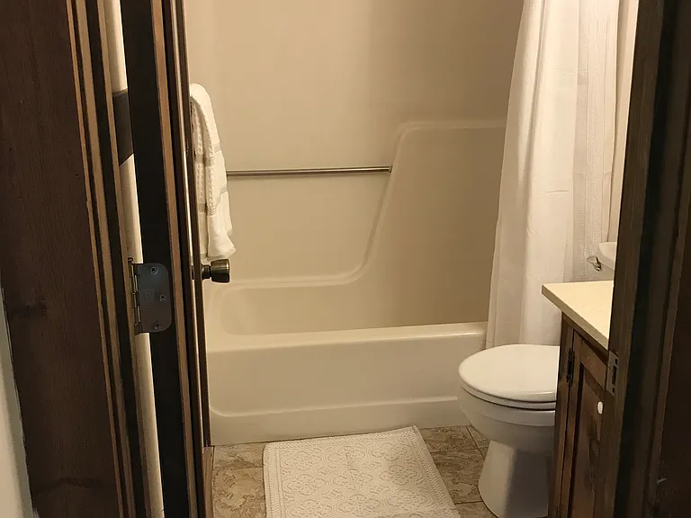 213 Woodland Dr #4 — Photo 3