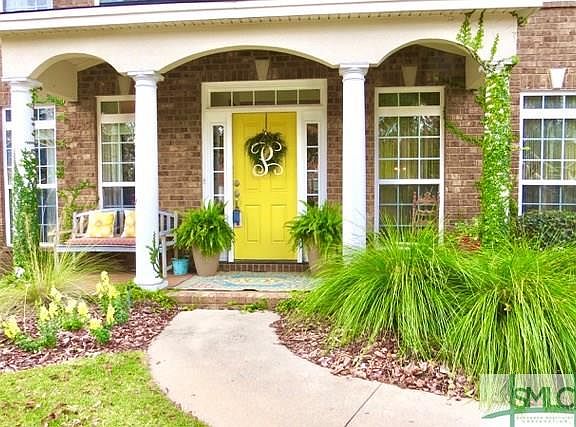 2nd image of 121 White Dogwood Ln