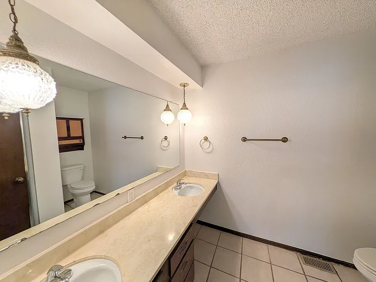 7323 S Canton Ave — Photo 26