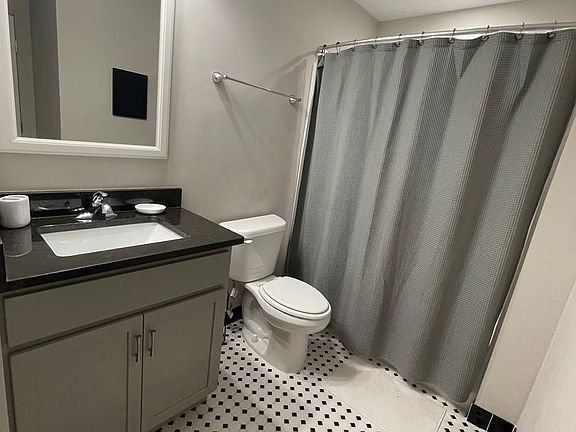 4th image of 442 Main St #306
