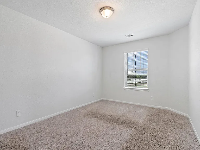 5319 Rivers Edge Dr — Photo 18
