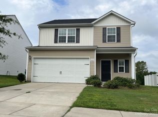 4033 Rosfield Dr, Charlotte, NC 28214
