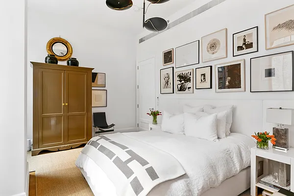 Rented by Douglas Elliman | media 16