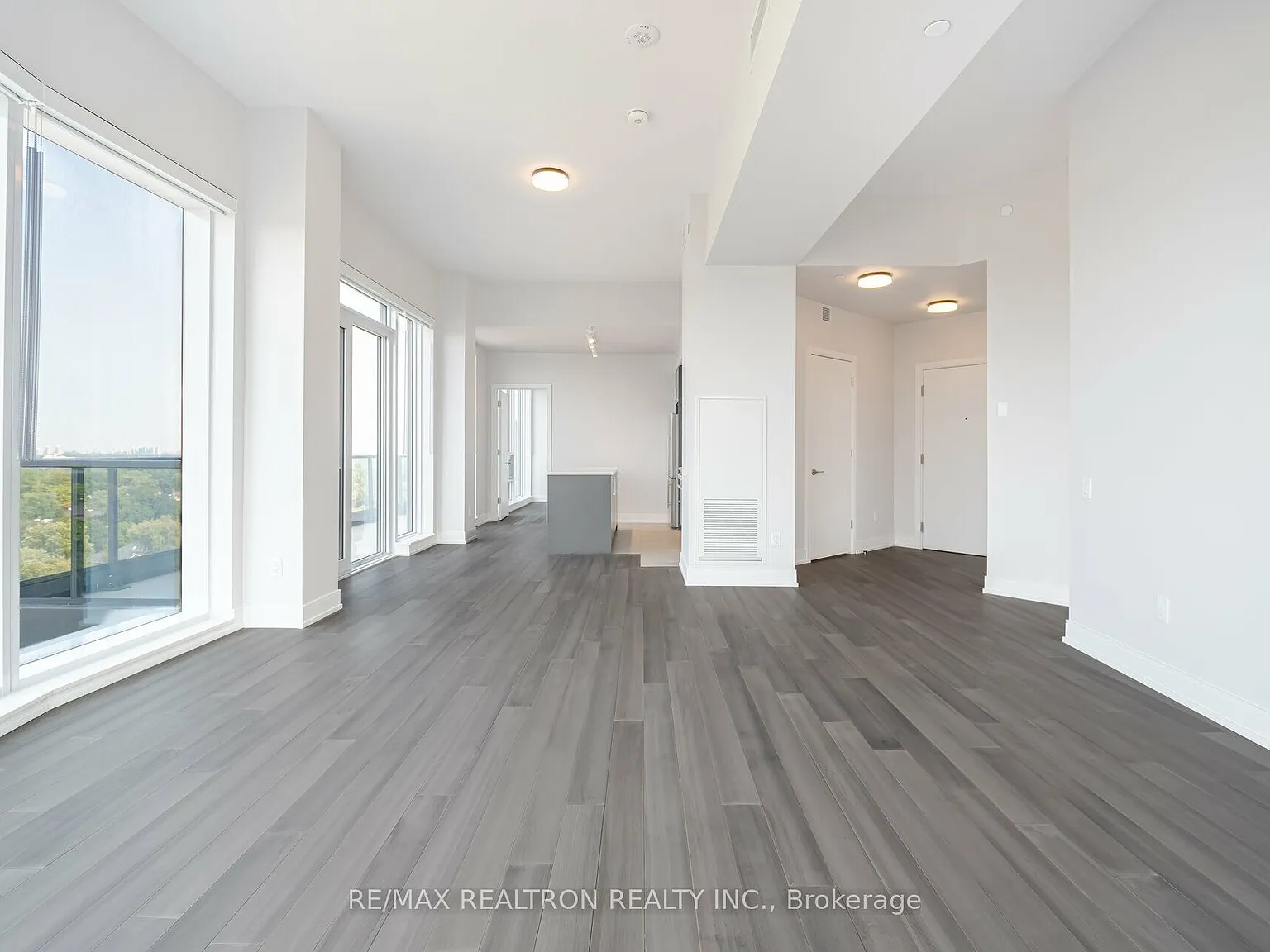 2 bed, $4,595 — Photo 4