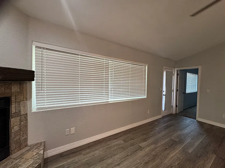 2064 E Desert Palms Dr — Photo 24
