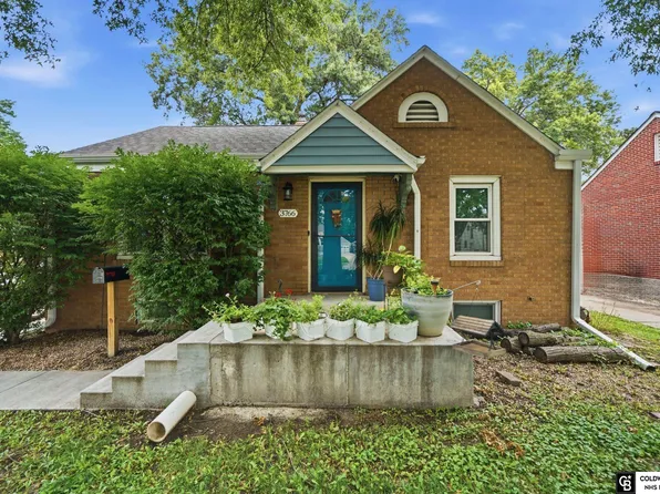 3766 A St, Lincoln, NE 68510