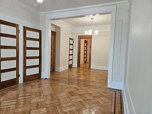 Rented by Compass | media 4