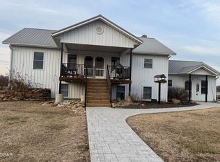 2116 5000th Rd, Chetopa, KS 67336