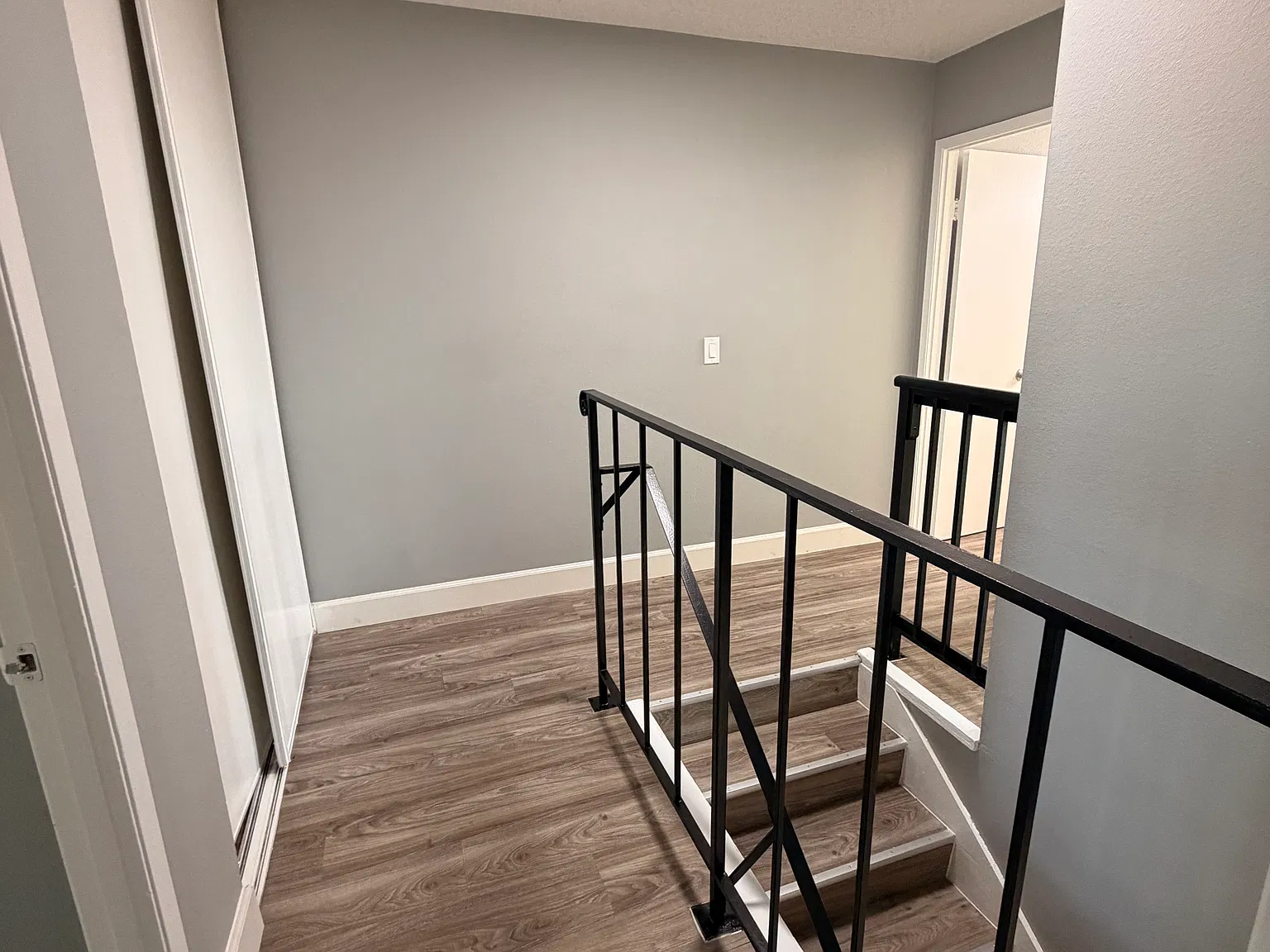 1585 Mendocino Dr — Photo 2