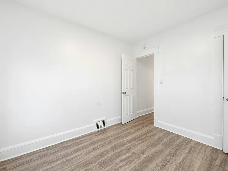 8002 Maryland Ave #A — Photo 18