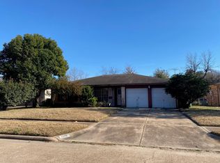 1115 Glen Echo Dr, Houston, TX 77088