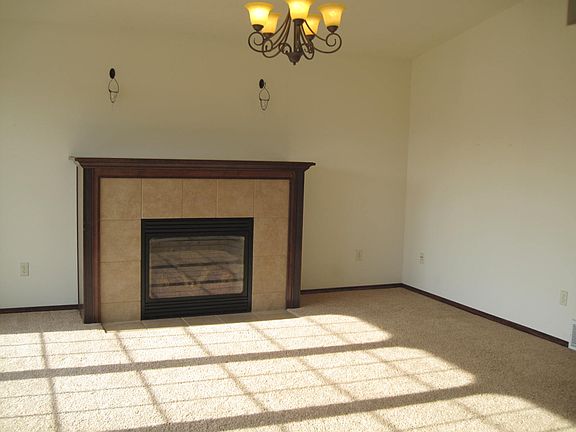 3rd image of 6320 S Terre Vista St