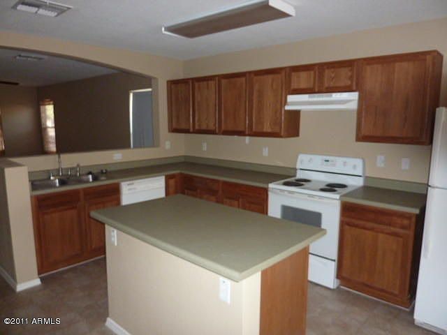 2nd image of 8951 E Posada Ave