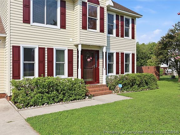 3rd image of 23 Aspen Ln