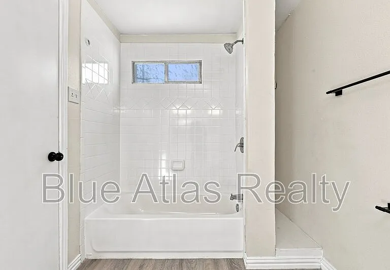 6008 Golden Gate Dr — Photo 14